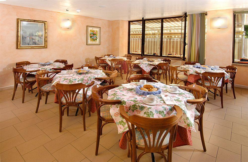 רימיני Hotel Bel Sogno מראה חיצוני תמונה