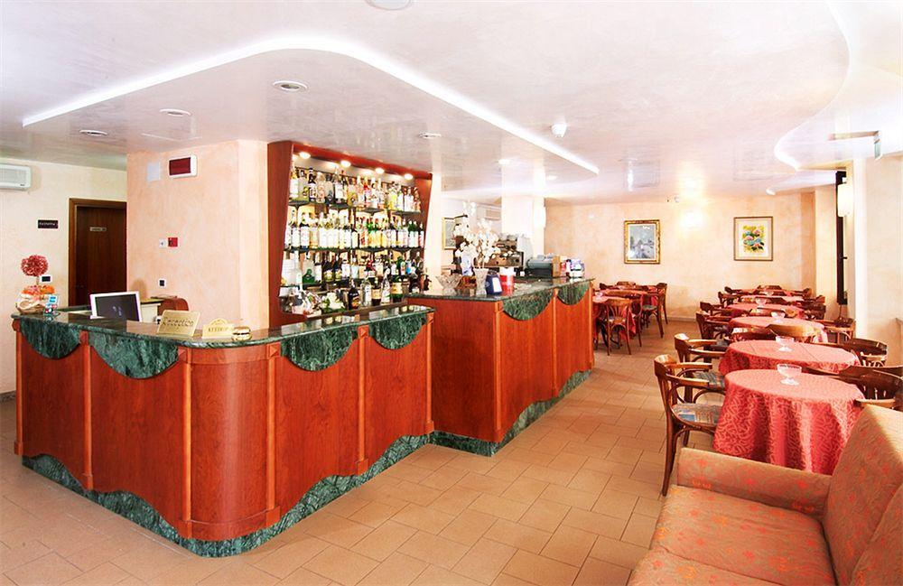 רימיני Hotel Bel Sogno מראה חיצוני תמונה