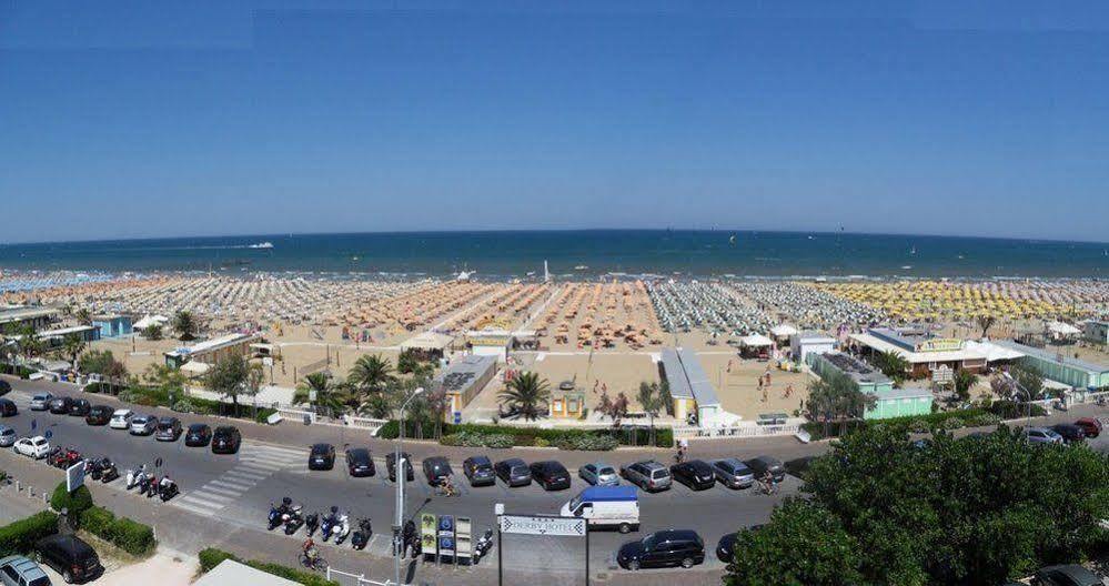 רימיני Hotel Bel Sogno מראה חיצוני תמונה